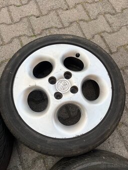 Alfa Romeo 4x98 r15 - 5