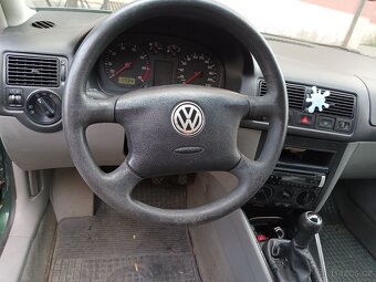 Volkswagen Golf IV - 5