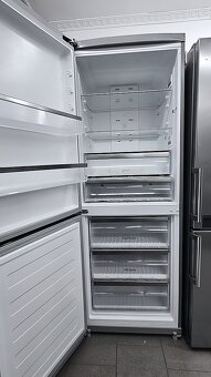 Lednice s mrazákem NO FROST, kombinovaná, výška 18 - 5