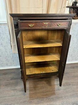 Starožitná skříň (143016) - 5