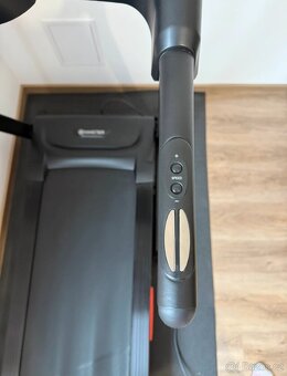 Běhací pás Master F11 - 5