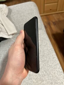 iPhone SE 2020 64GB Černý - 5