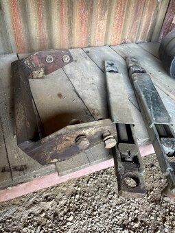 Táhla a spodní lišta závěsu na zetor - 8011 - 5