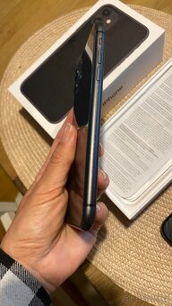 iPhone 11 64GB černý, top stav - 5