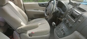 Kia Carnival 2.9 TD 136Kw 7míst - 5