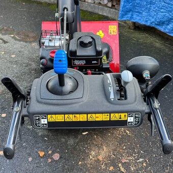 Sněhová fréza toro power max 828 oxe – perfektní stav - 5