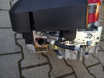 MOTOR DO ZAHRADNIHO TRAKTORU BRIGGS - 5