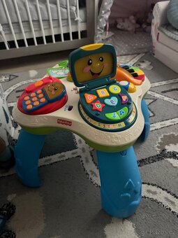 FISHER PRICE Zpívající stoleček - 5