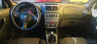 Alfa Romeo 147 1,6 benzín TI - 5