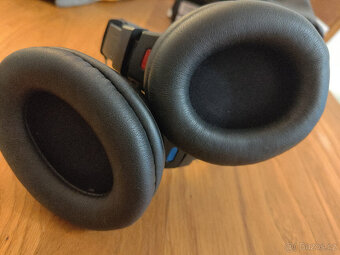 Sluchátka Shure SRH440 - 5