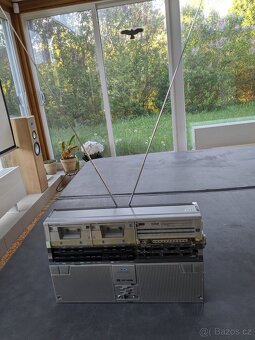 Sharp GF666 - 5