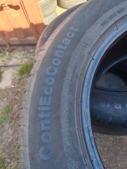235/60/18 Continental - 5