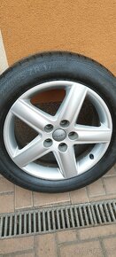ALU Kola Audi R17/5x112/ET45/J7.5
- 5