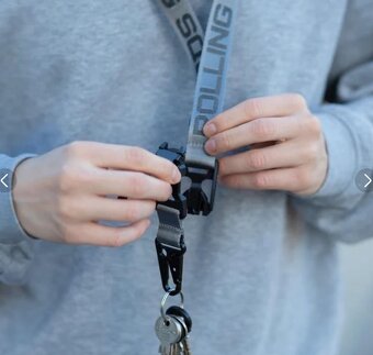 Klíčenka Rolling Square Lanyard s identifikátorem QR - 5