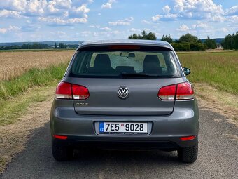 Volkswagen Golf - 5