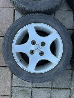 Prodám zimní sadu ALU kol Peugeot 206 - 5