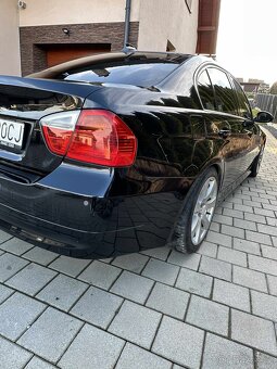 Predám BMW E90 330xDrive 4x4 190kw/258koní - 5