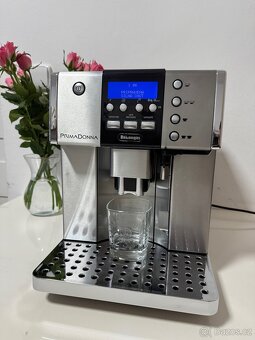 Prodám kávovar Delonghi PrimaDonna ESAM 6600 - 5
