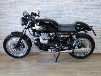 Moto-Guzzi V7 Classic výborný stav, originální díly k tomu - 5