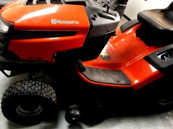 Zahradní traktor Husqvarna TC 128 - 5
