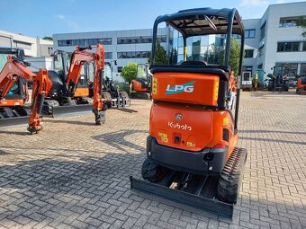 Minibagr Kubota KX019-4 LPG - 5