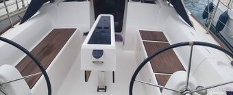 Dufour 350 Grand Large / včetně kotviště - 5