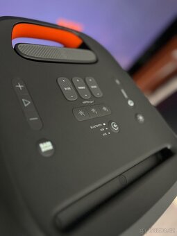 JBL Partybox 310 - 2x + stojany ( stav nového ) - 5