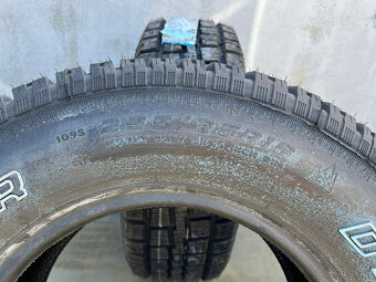 255/65R16 109S zimní pneu COOPER DISCOVERER M+S - 5
