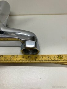 Sprchová baterie na zeď s hadicí - 5