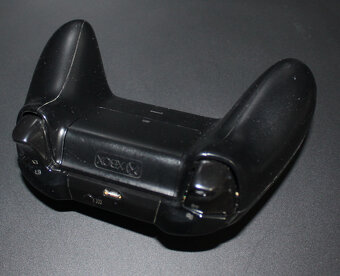 Microsoft Xbox One X 1TB Antracit Black - kompletní balení - 5