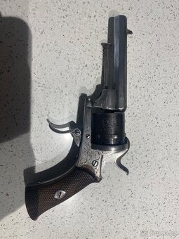 Historický revolver lefaux - 5