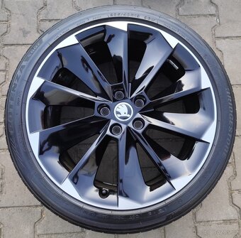 Originál sada disků Škoda Superb III 5x112 R19 Supernova - 5
