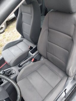 VW Golf 5 - 5
