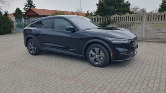 Ford Mustang Mach-E - 5