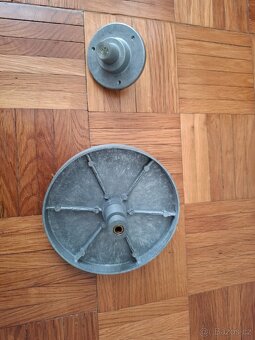 Talíř a ložisko na gramofon tesla nc440, nc 450 - 5