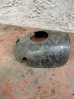 Horní díl masky asi Jawa/ČZ 125,175 - 5
