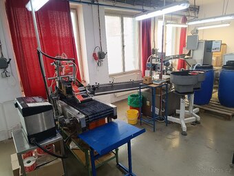 Plnící a uzavírací linka pro viskózní kapaliny - 5