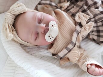 Krásná realistická holčička ( PEACHES ) - 5