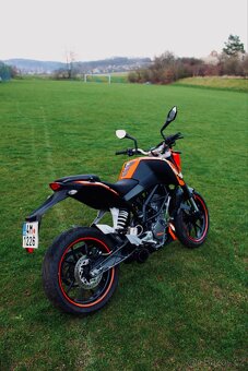 KTM DUKE 125 - 5