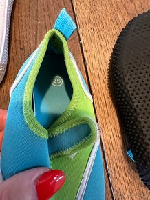 Pláštěnky, boty 33,35,39,28, 130, 140 - 5