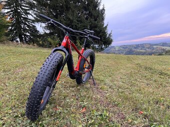 Prodám fat bike Rock Machine Avalanche e70-26 - 5