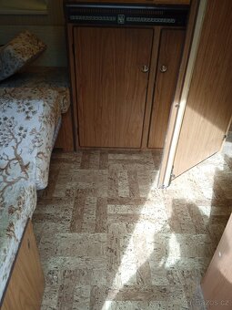Karavan bez dokladů - 5