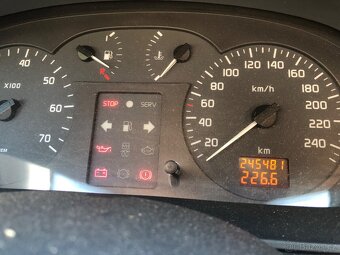 Renault Megane 1.4 16V - 5