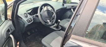 Ford Fiesta 1,25i 44 kw.r.v.2011 .5dv ,klima - 5