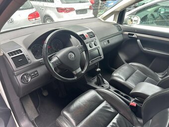 VW TOURAN 2,0 TDi RV 2009 = 7. SEDADEL ZA 59000 KČ - 5