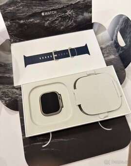 Apple Watch Ultra 2 – 49mm Titanium + Blue Ocean řemínek - 5