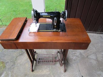 Šicí stroj SINGER , MINERVA - 5