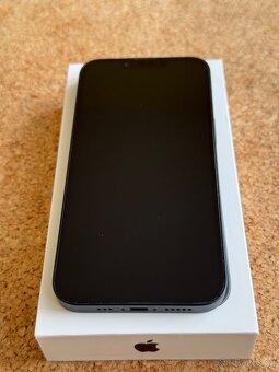 iPhone 14 – 128 GB – černy - 5