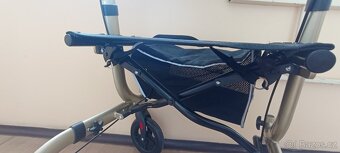 Skládací chodítko DMA - 5