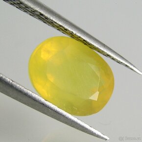 Opál ohnivý - 2,12 ct. - 5